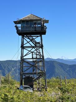 Mount Hood lookout tower.jpg Mount Hood lookout tower