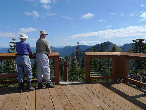 Hikers lookout from the Iron Mountain viewing platform