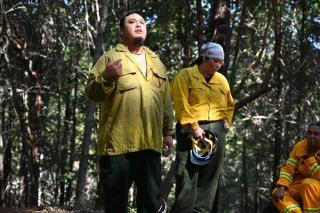 Beau Goodwin and his sister Sammi Jo Jerry speak before a prescribed burn near Inaam (Clear Creek, 15 miles southwest of Happy Camp, California). 